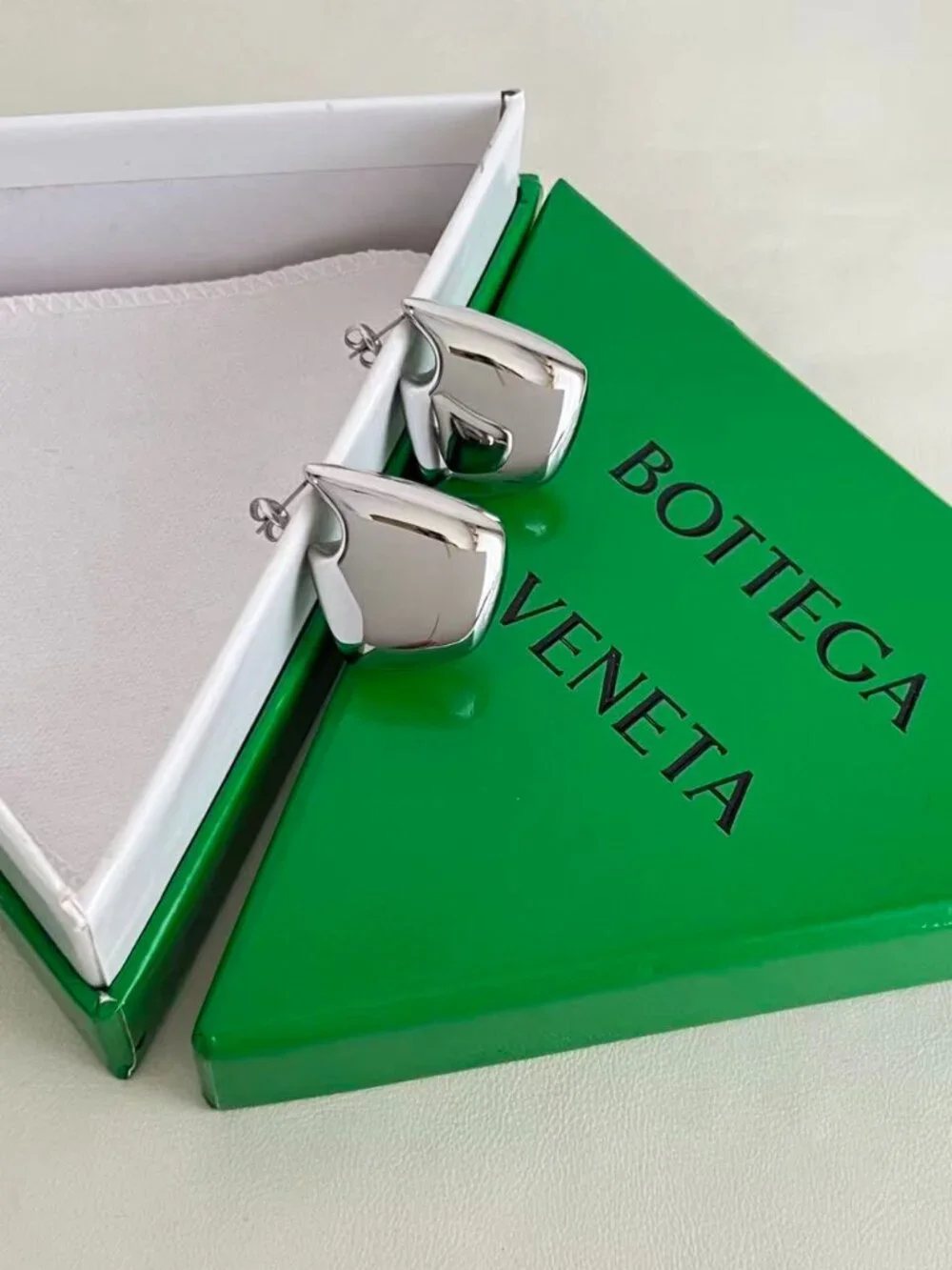 🏣Bottega Veneta Stud earrings